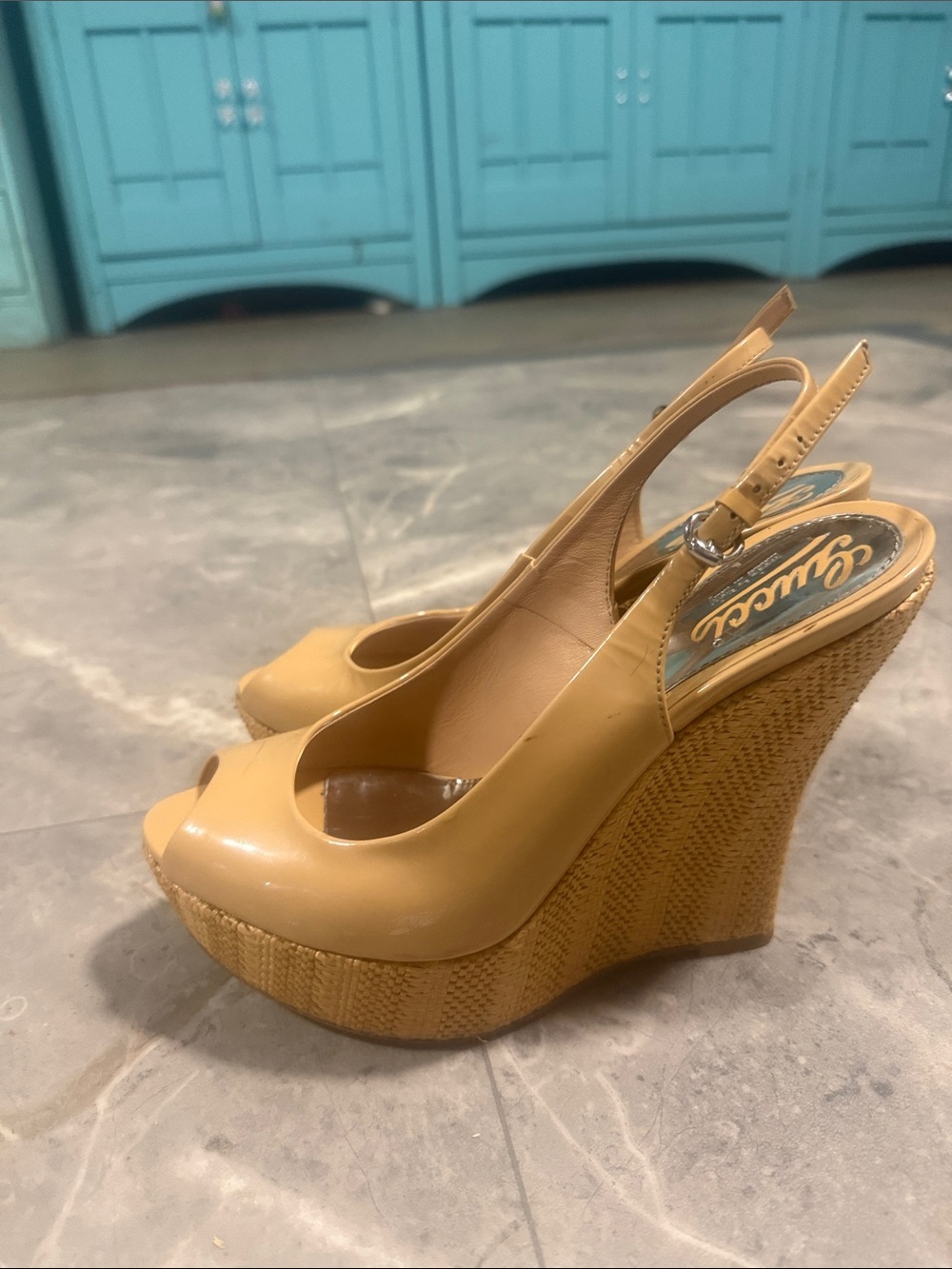 Vintage Gucci Beige Patent Peep-Toe Slingback Wedges